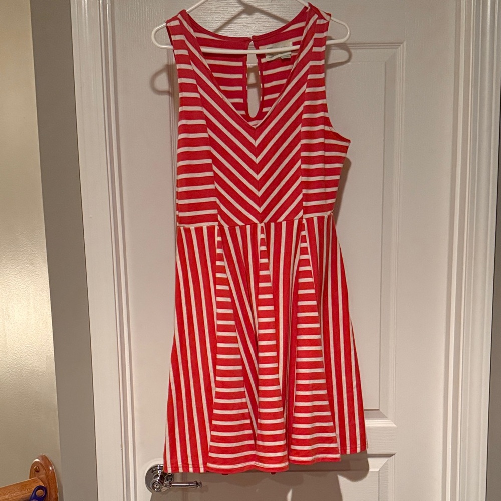 Size Large Saturday Sunday Dress